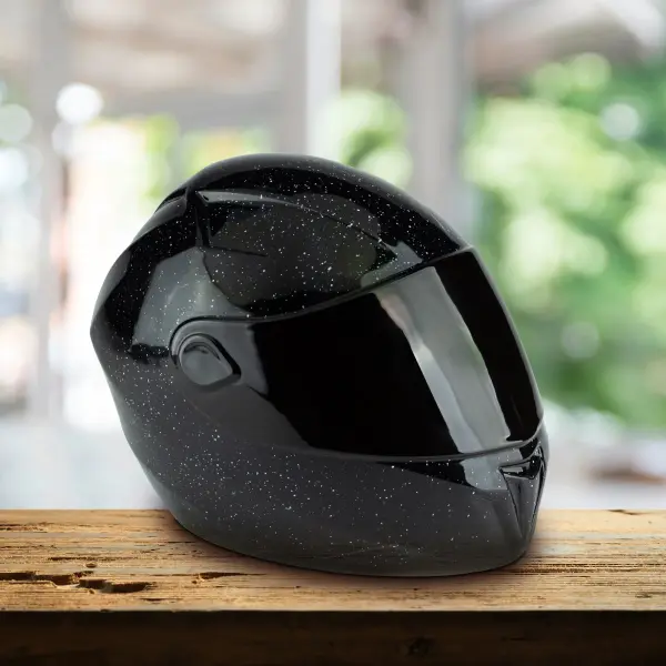 Künstlerische Keramikurne „Motorradhelm“